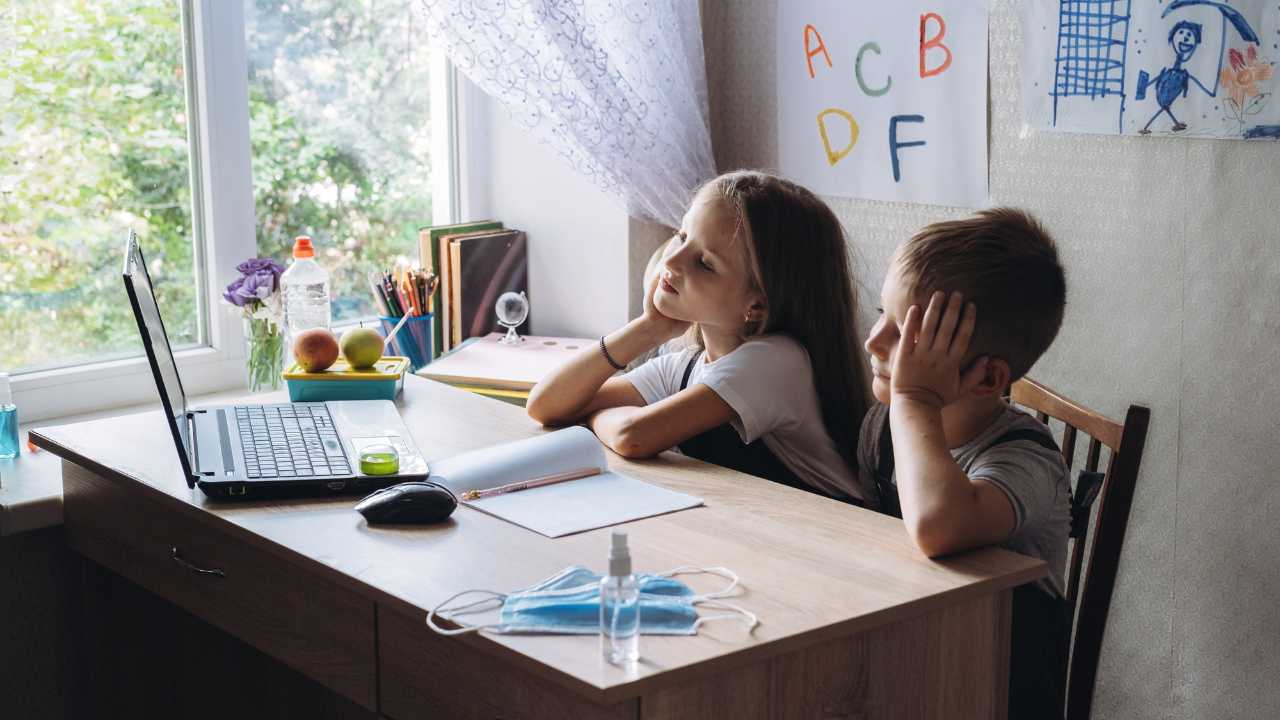 7 Effective tips parents can keep kids safe in online world